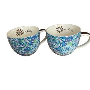 Set of 2 Lilly Pulitzer Blue Floral oversized mugs featuring a hidden kitty!